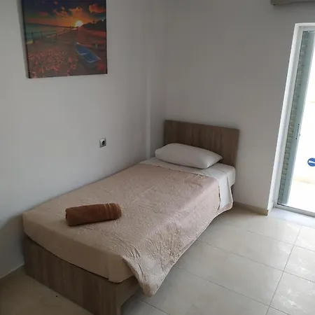 Lägenhet Popi Kéfalos